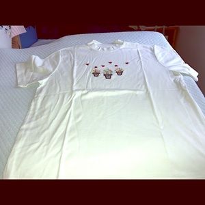 Short sleeve pullover top